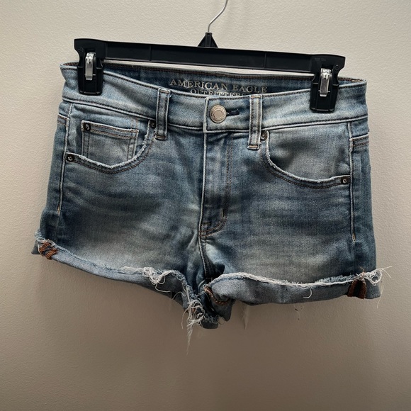 American Eagle Size 4 Super Super Stretch High Rise Shorti - Picture 1 of 4